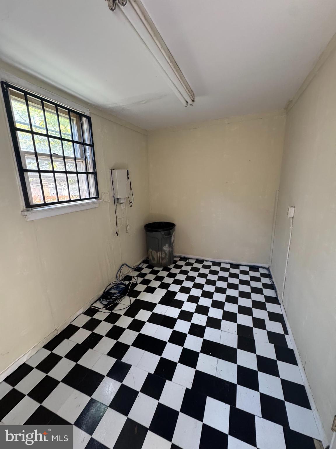 KENSINGTON - Residential Income