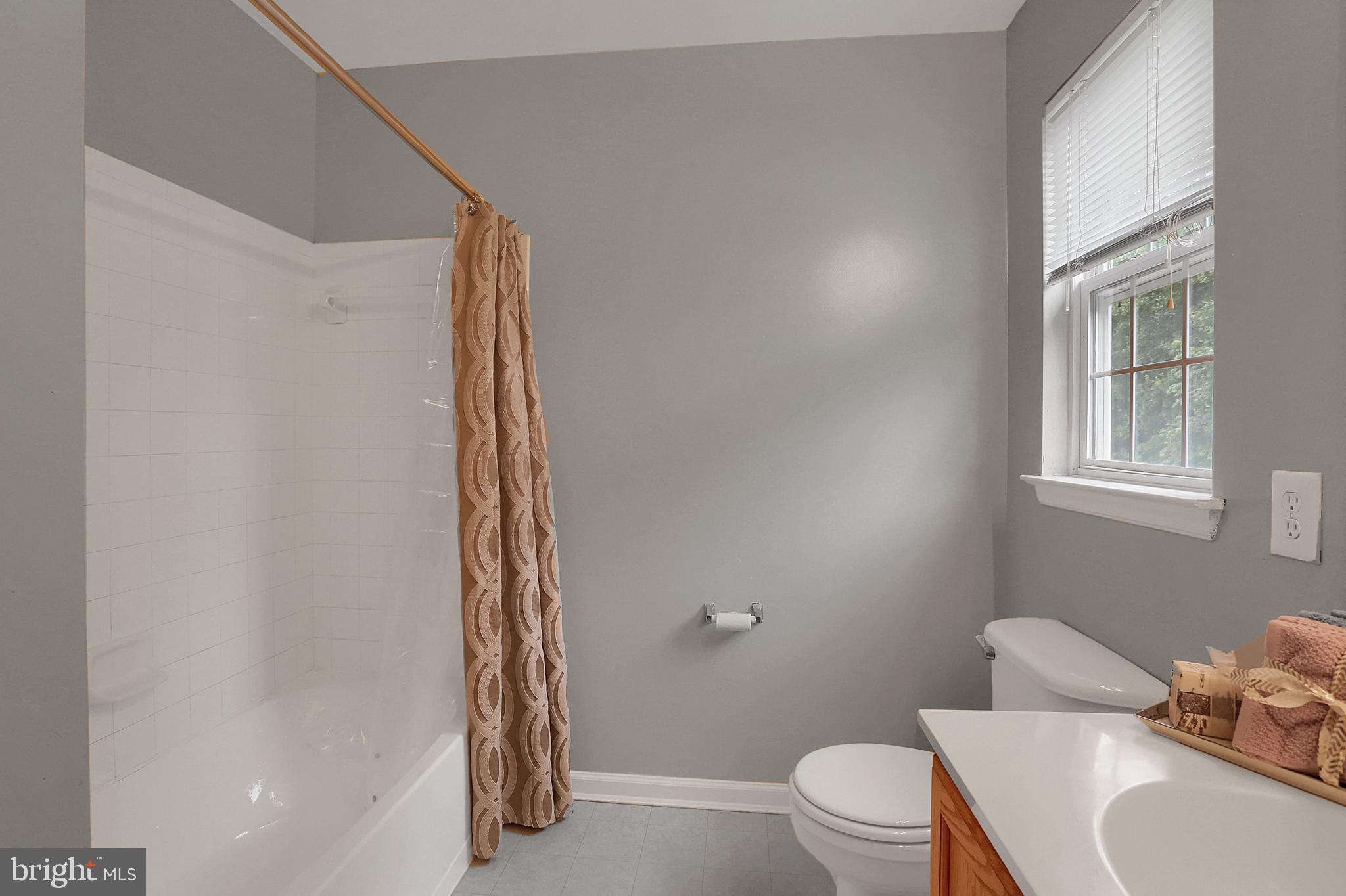 MCDONOGH OAKS - Residential