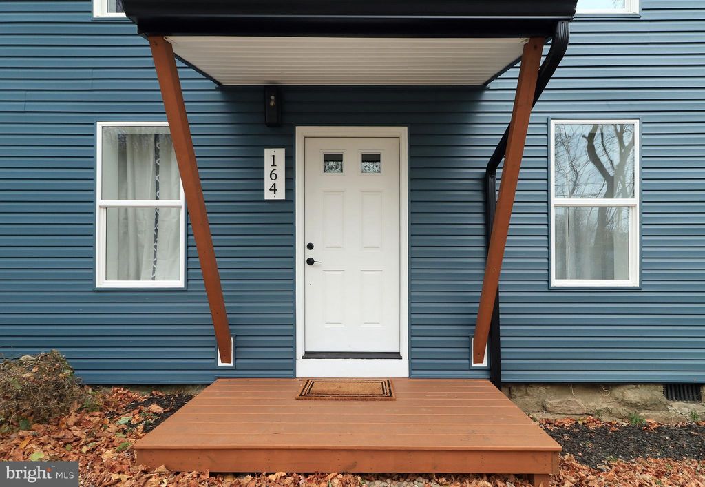 Photo of 164 S Water Street, PINE GROVE MILLS, PA 16868 (MLS # PACE2517288)