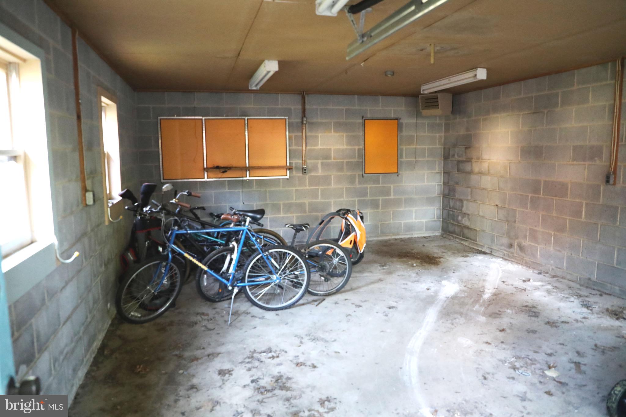 INDIAN SPRING PARK - Residential