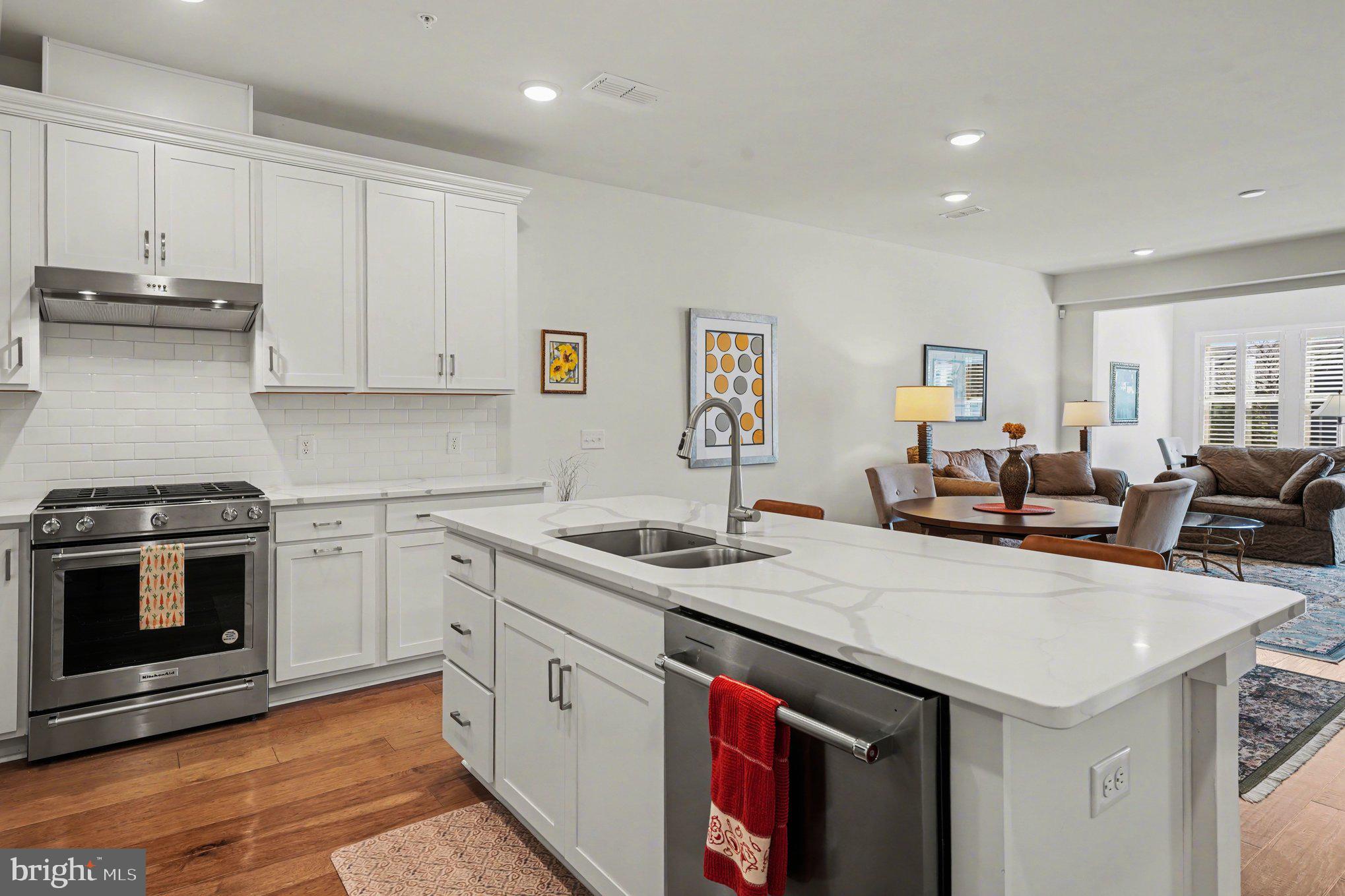 DEL WEBB NORTH PENN - Residential