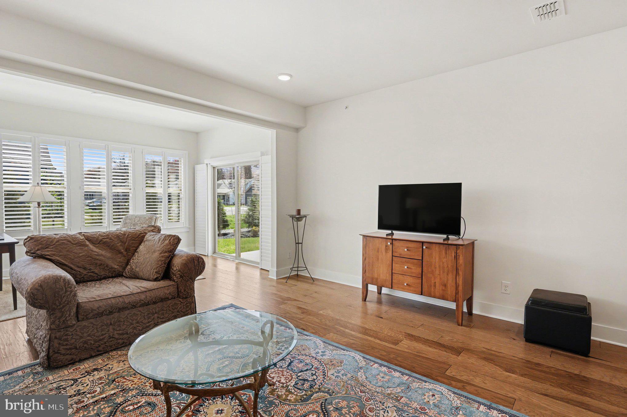 DEL WEBB NORTH PENN - Residential