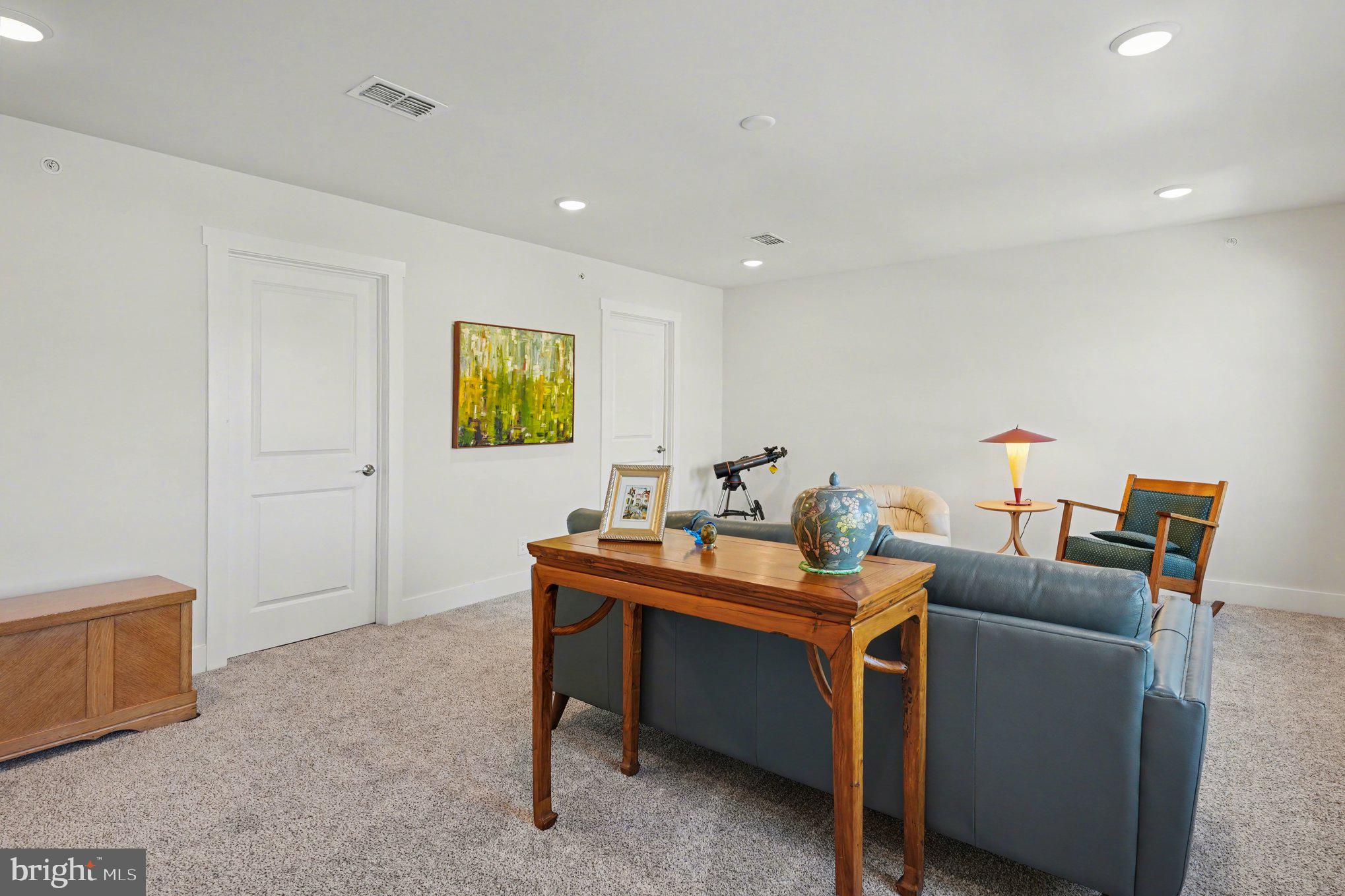 DEL WEBB NORTH PENN - Residential