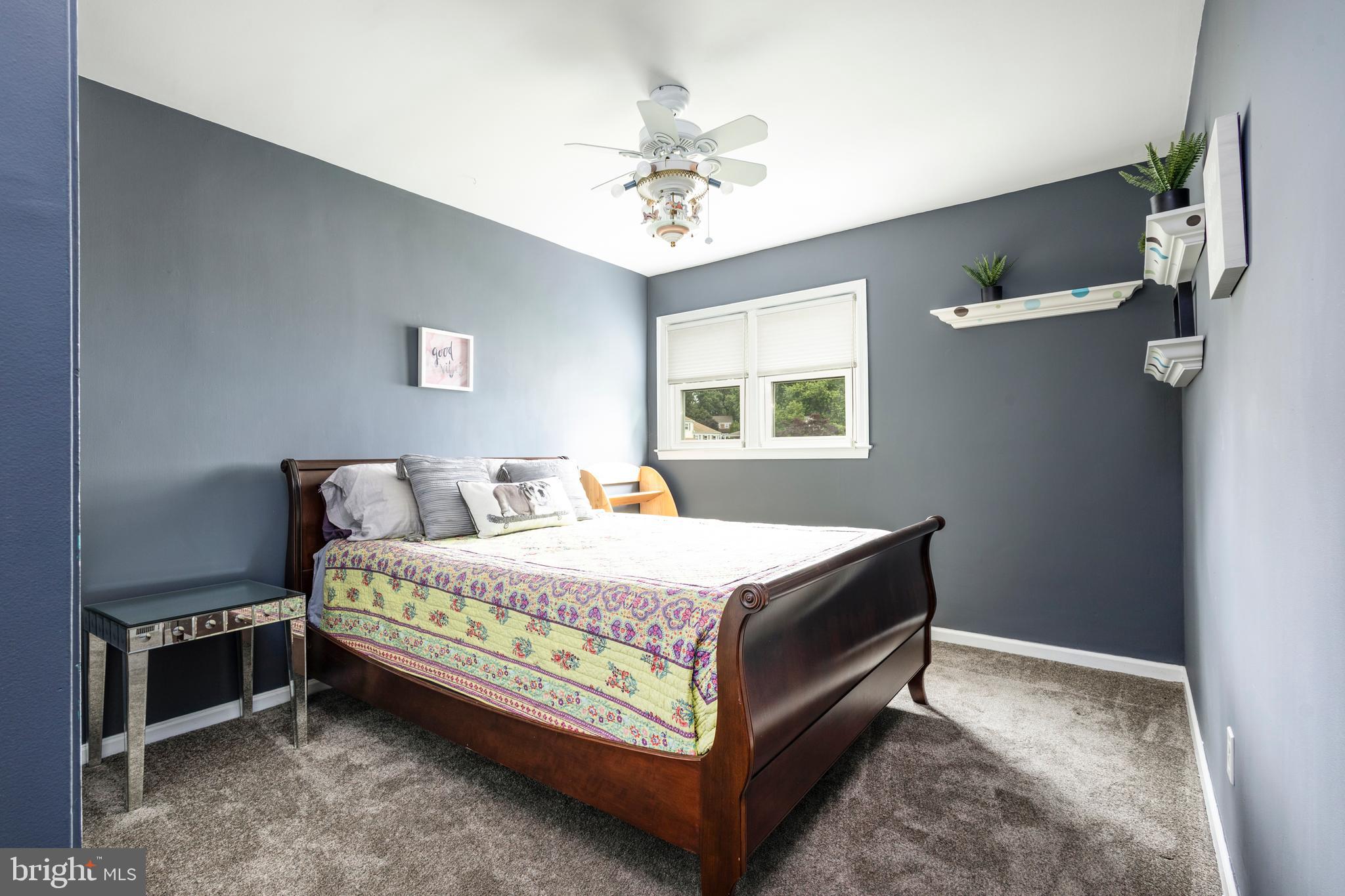 BRENTWOOD MANOR - Residential