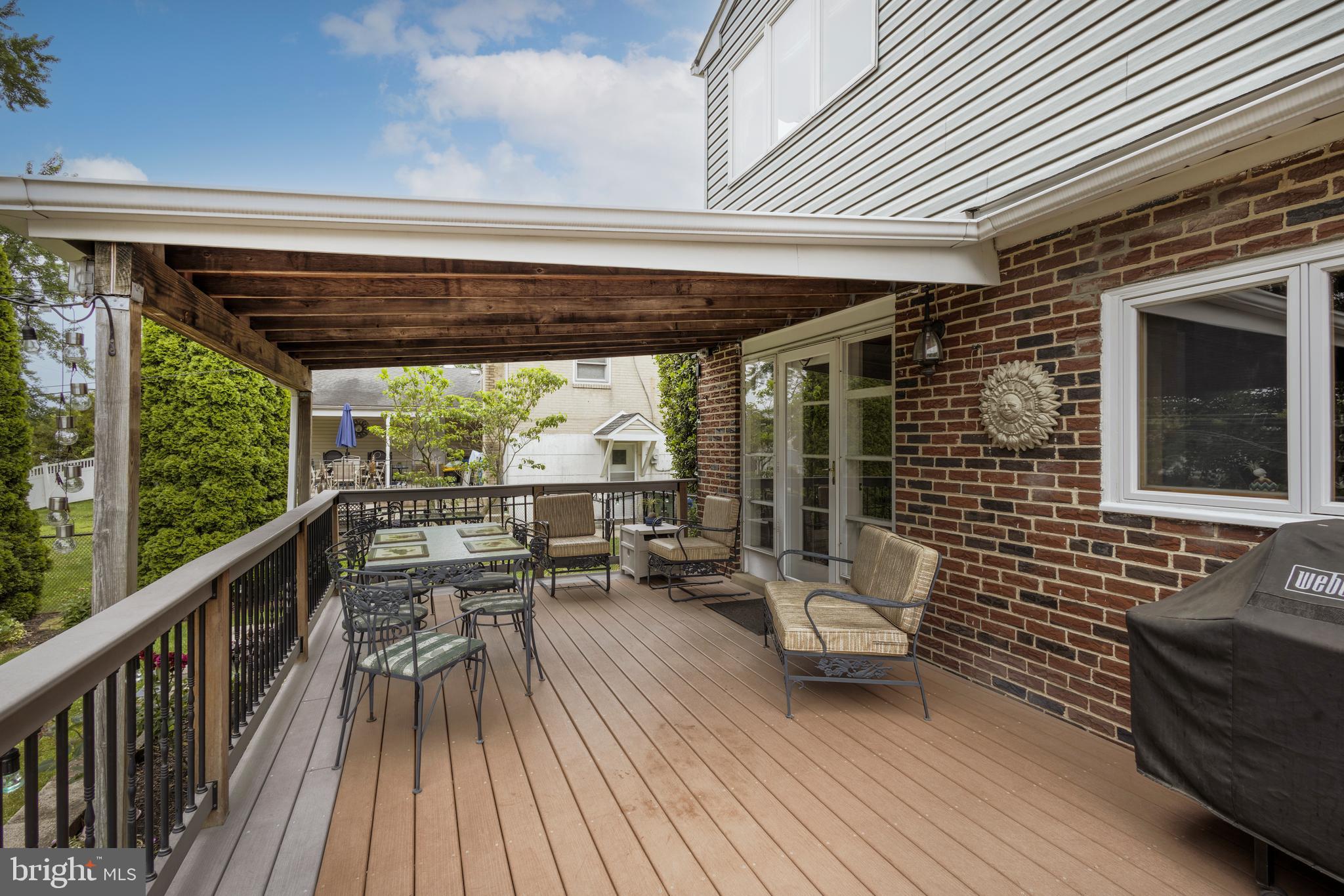 BRENTWOOD MANOR - Residential