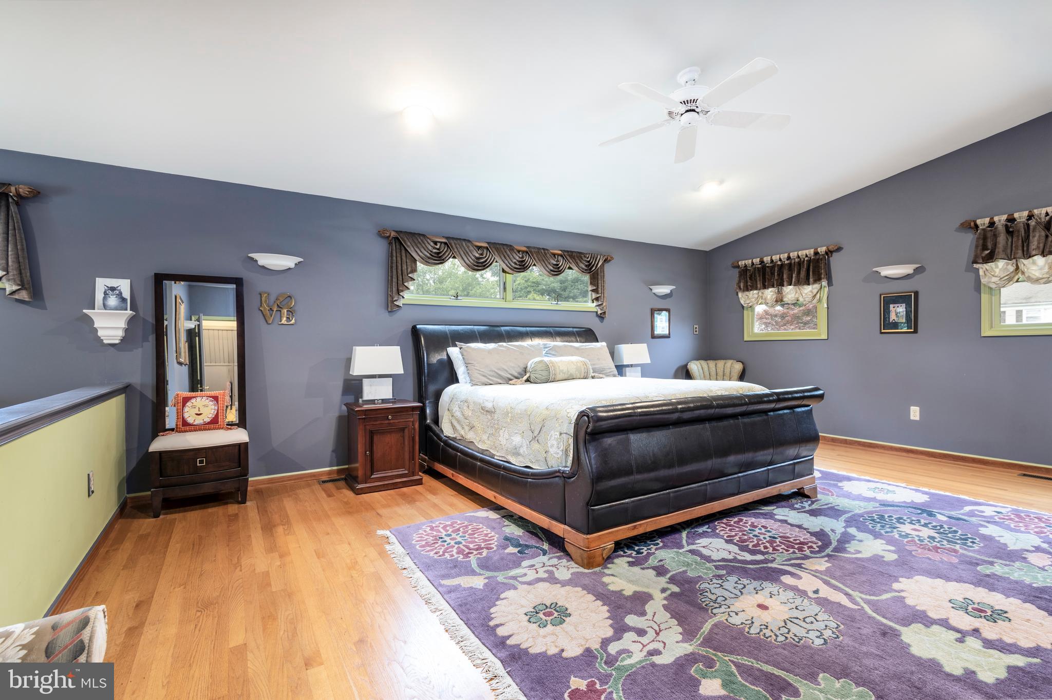 BRENTWOOD MANOR - Residential