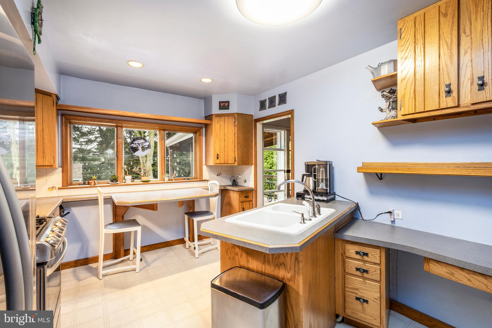 BRENTWOOD MANOR - Residential