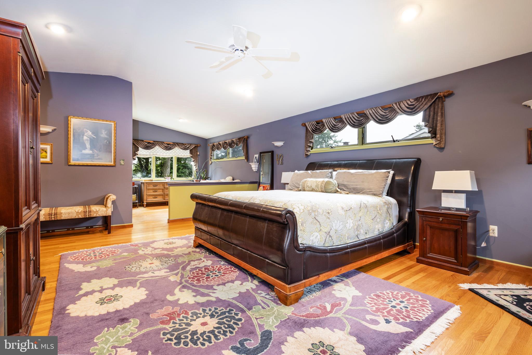 BRENTWOOD MANOR - Residential