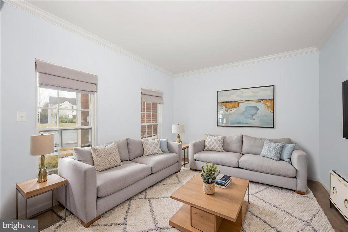 GALYN MANOR - Residential