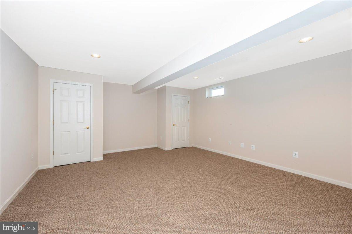 GALYN MANOR - Residential