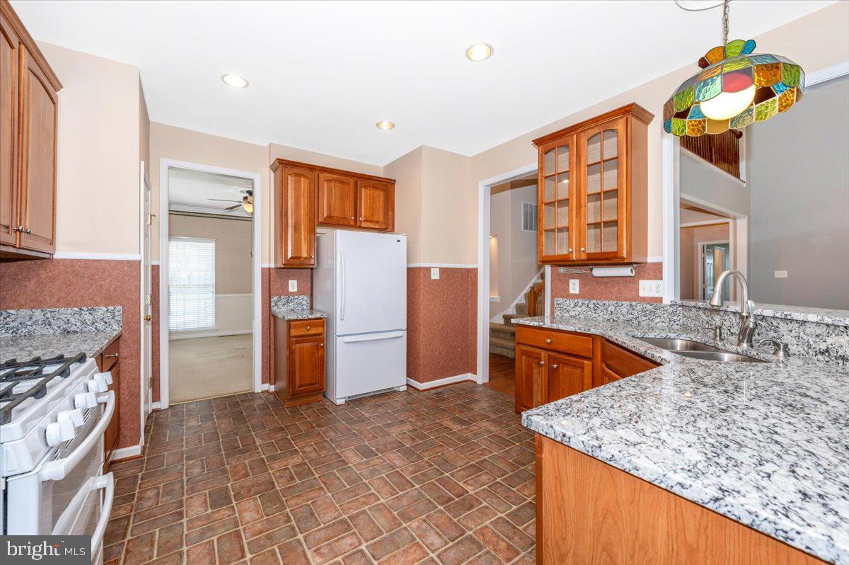 GALYN MANOR - Residential