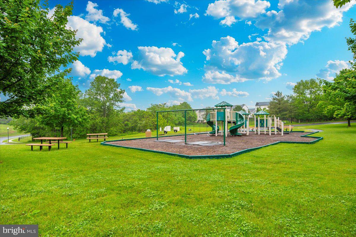 GALYN MANOR - Residential