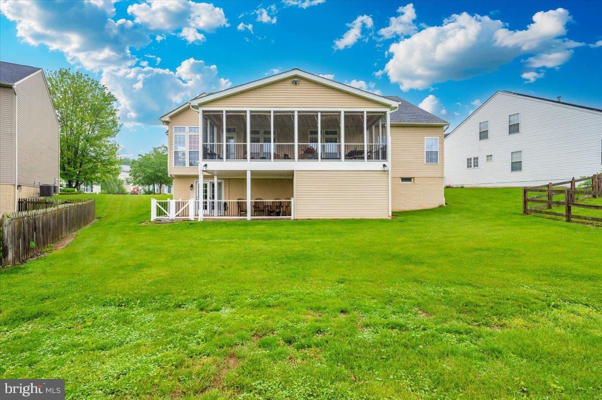 GALYN MANOR - Residential