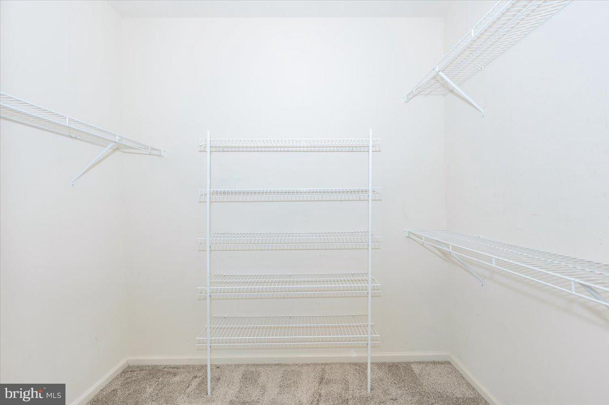 GALYN MANOR - Residential