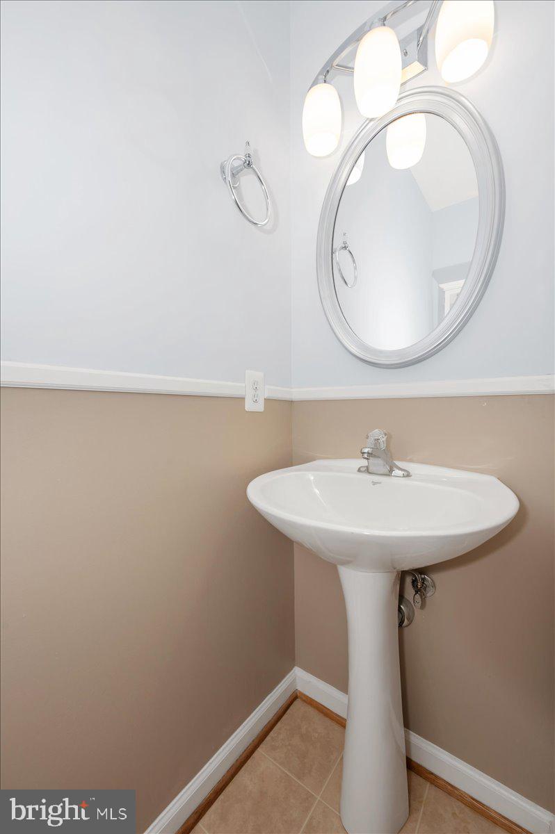 GALYN MANOR - Residential