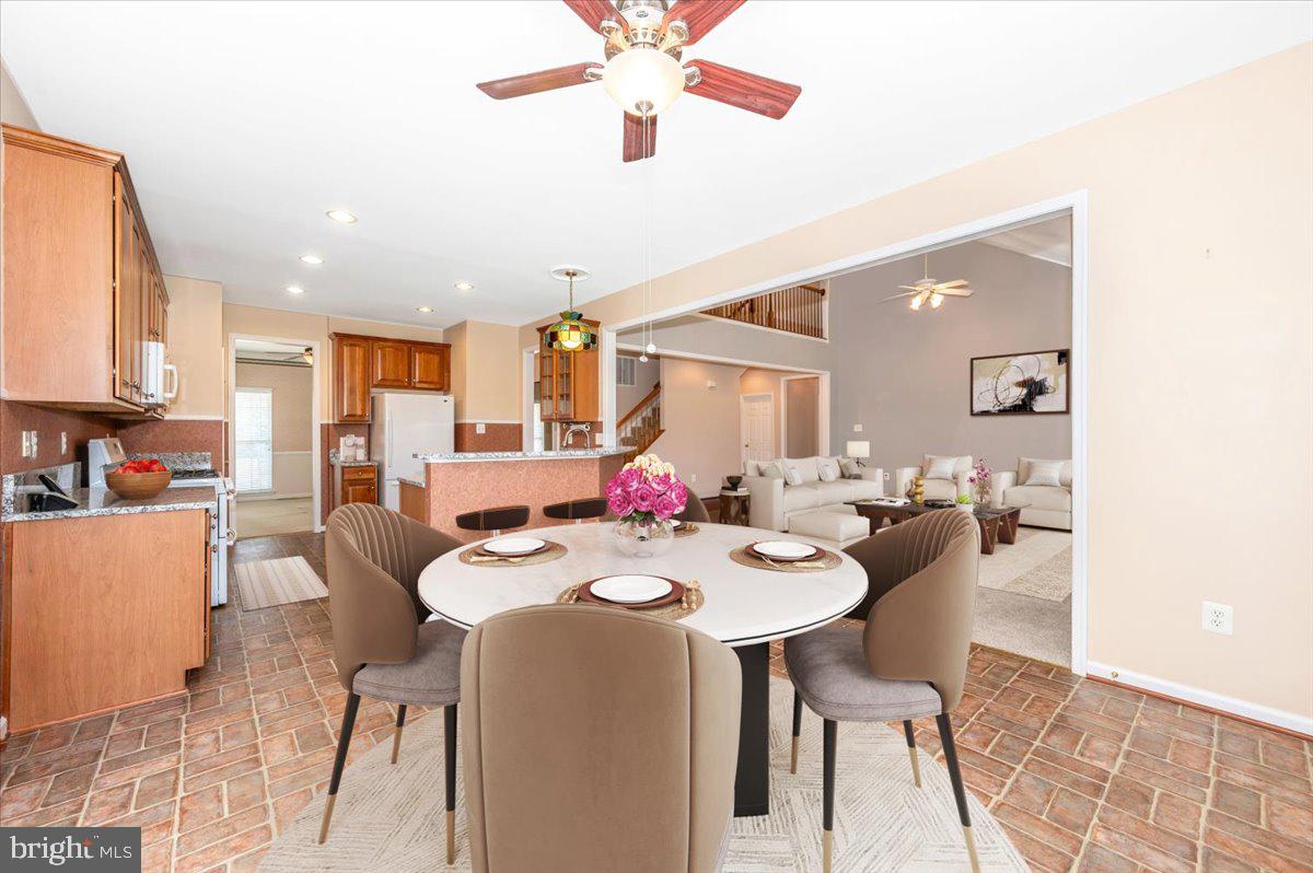 GALYN MANOR - Residential