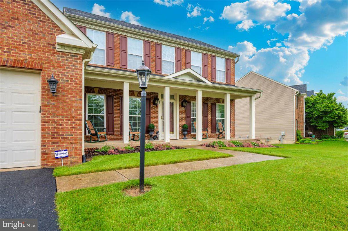 GALYN MANOR - Residential