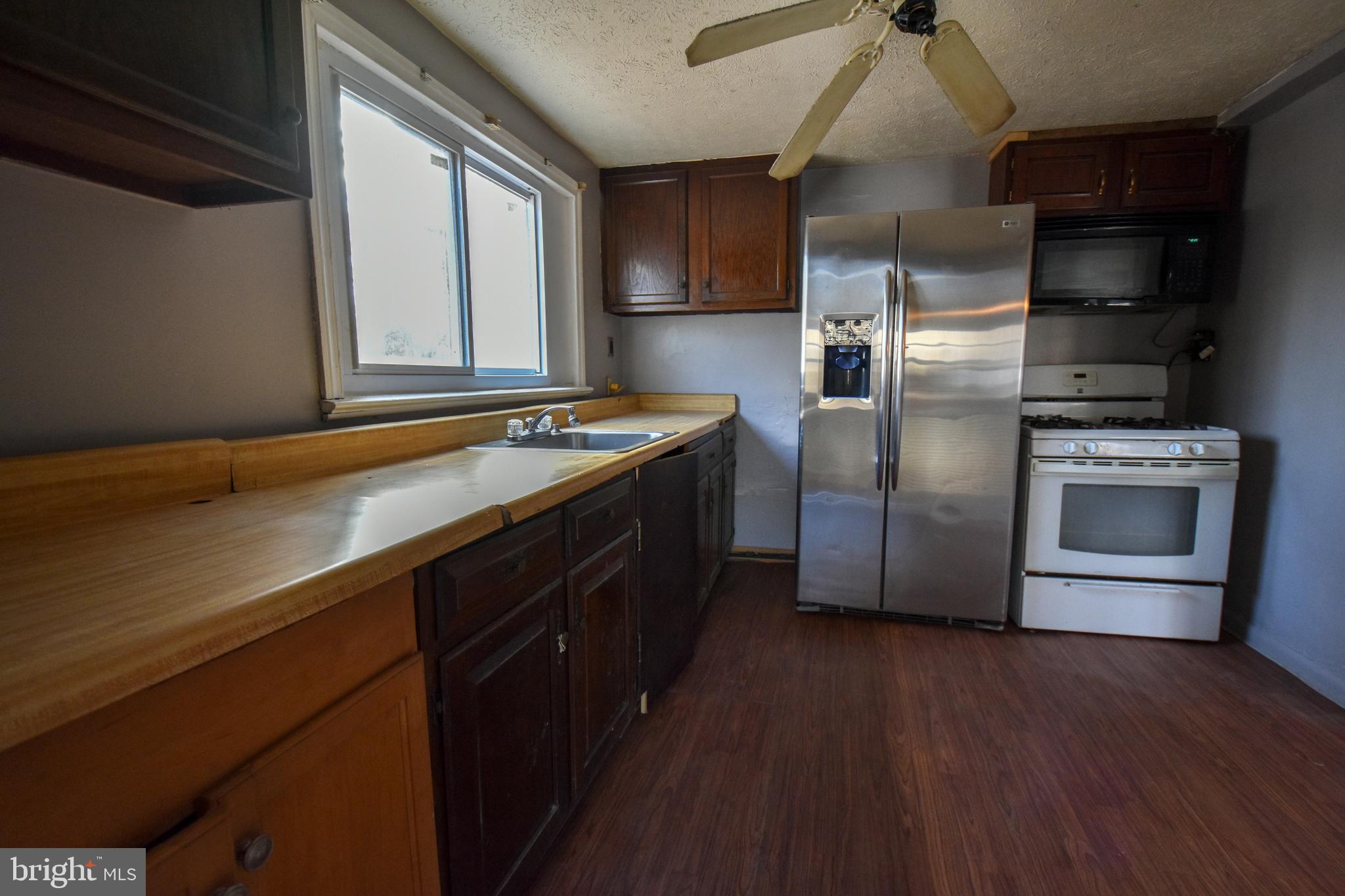 SOUTH HAMPTON - Residential