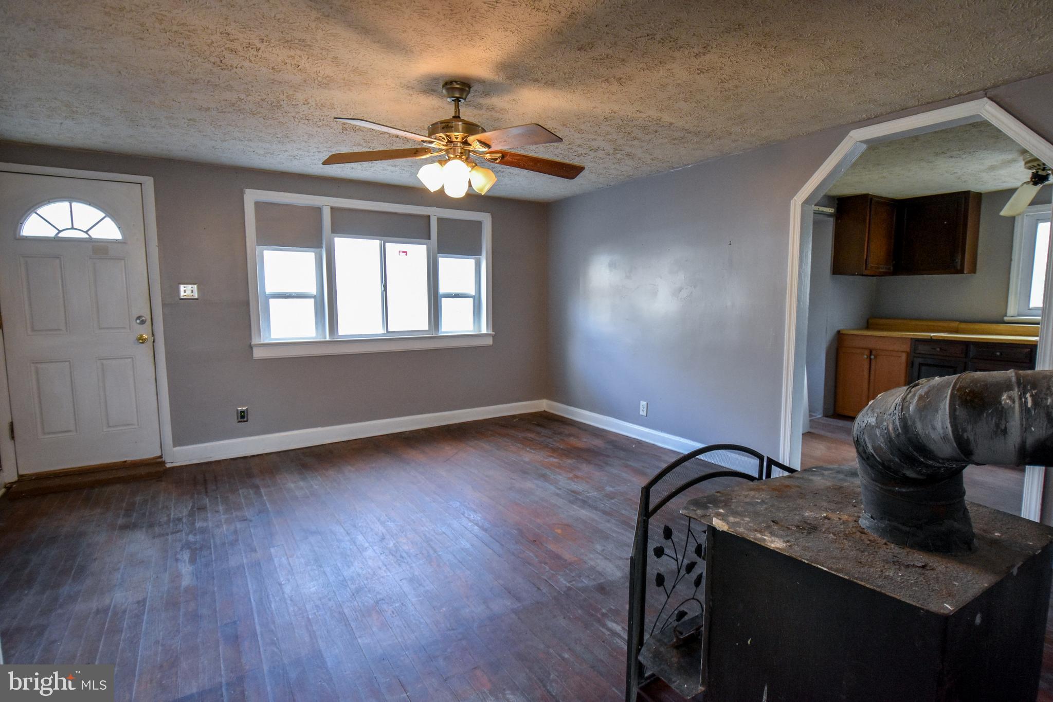 SOUTH HAMPTON - Residential