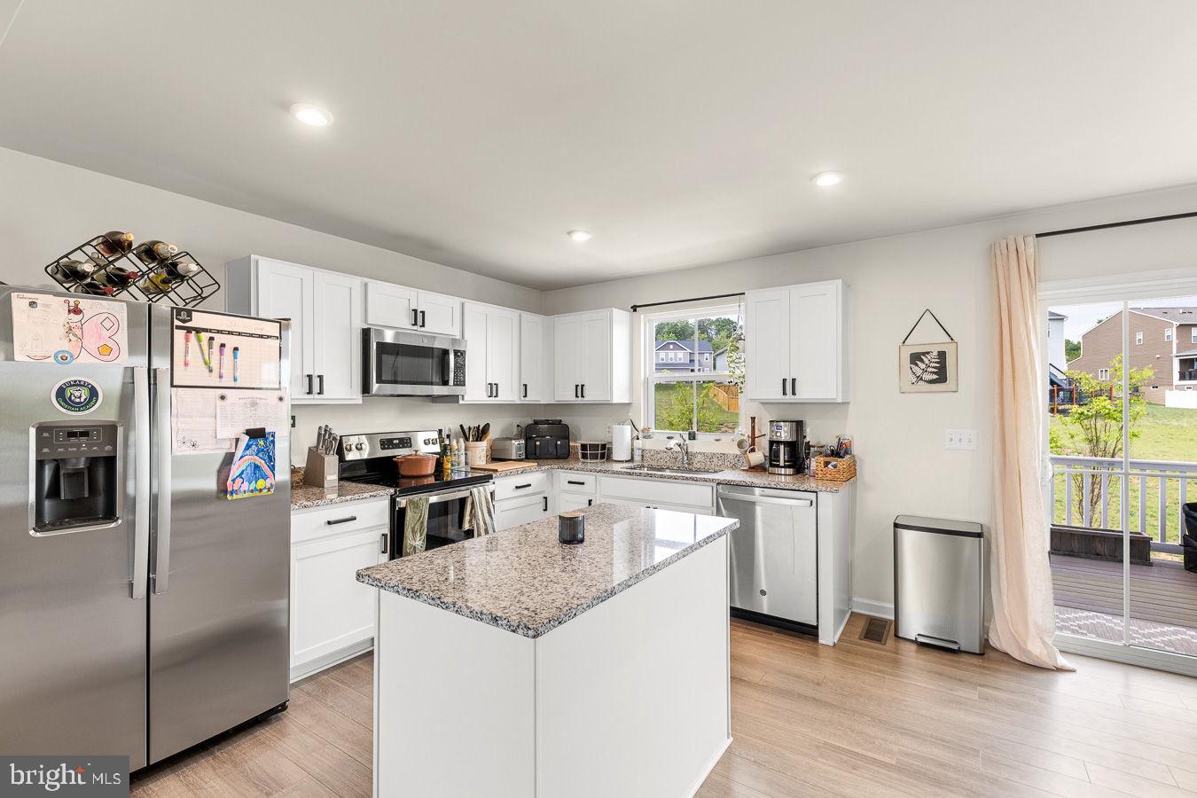 CEDAR SPRING - Residential