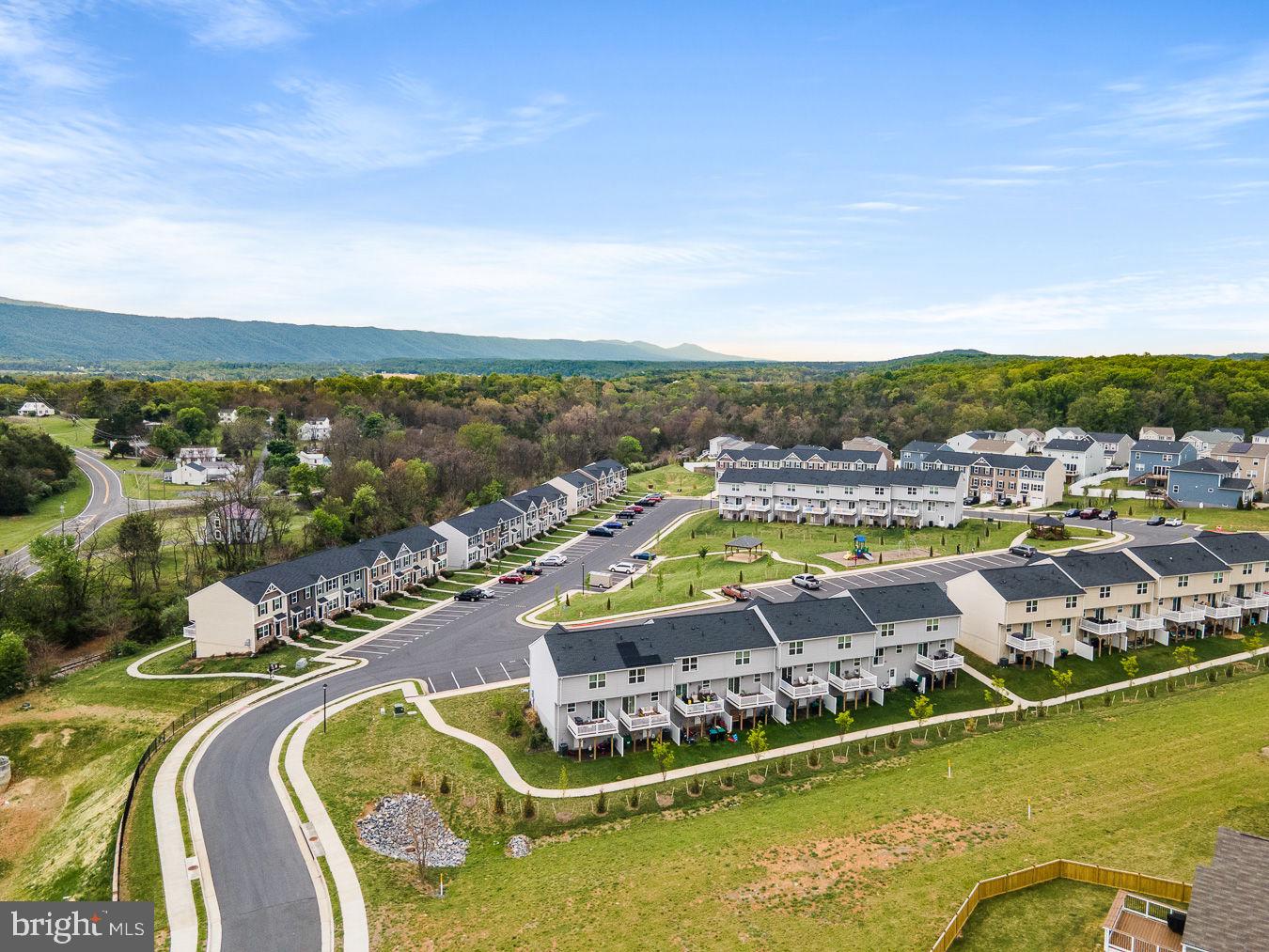 CEDAR SPRING - Residential