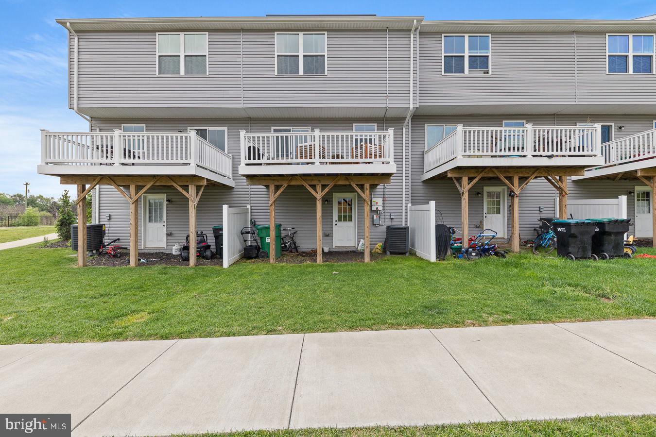 CEDAR SPRING - Residential