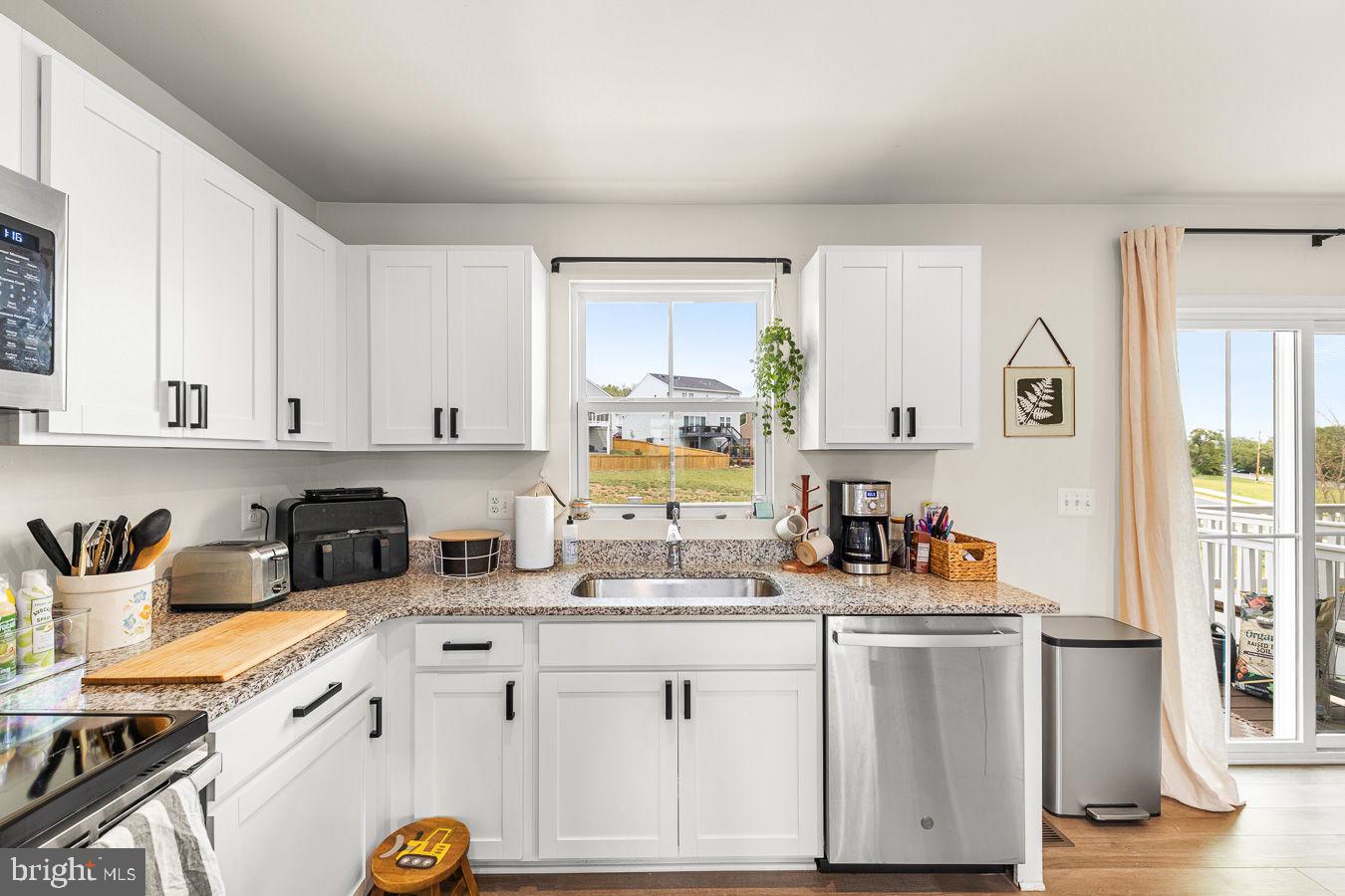 CEDAR SPRING - Residential