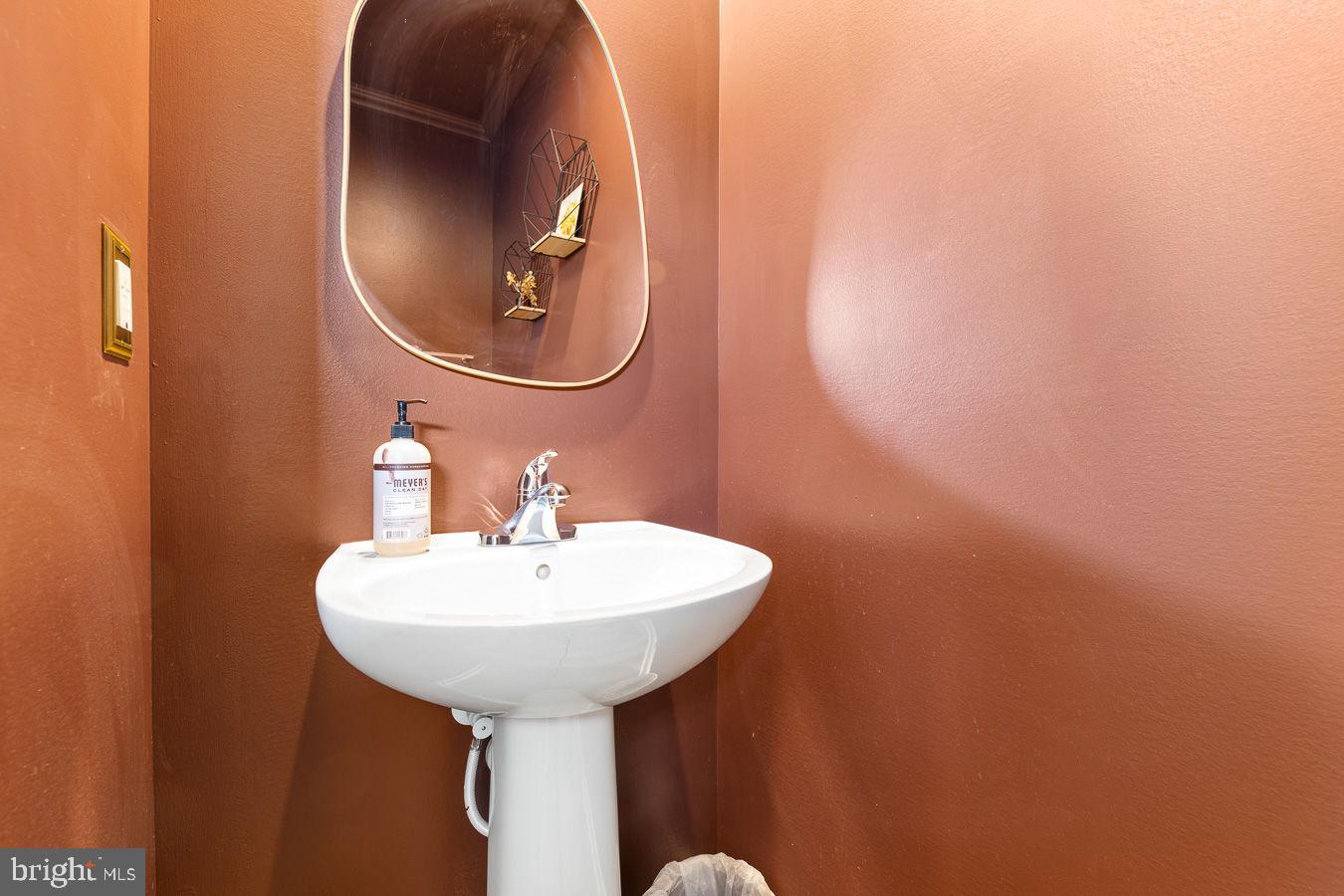 CEDAR SPRING - Residential