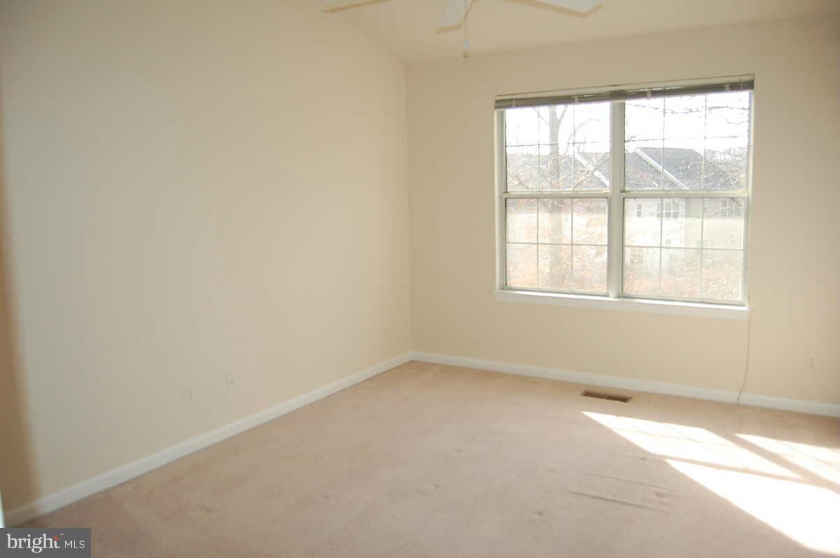 RIVER OAKS - Residential