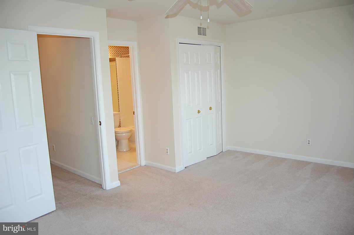 RIVER OAKS - Residential