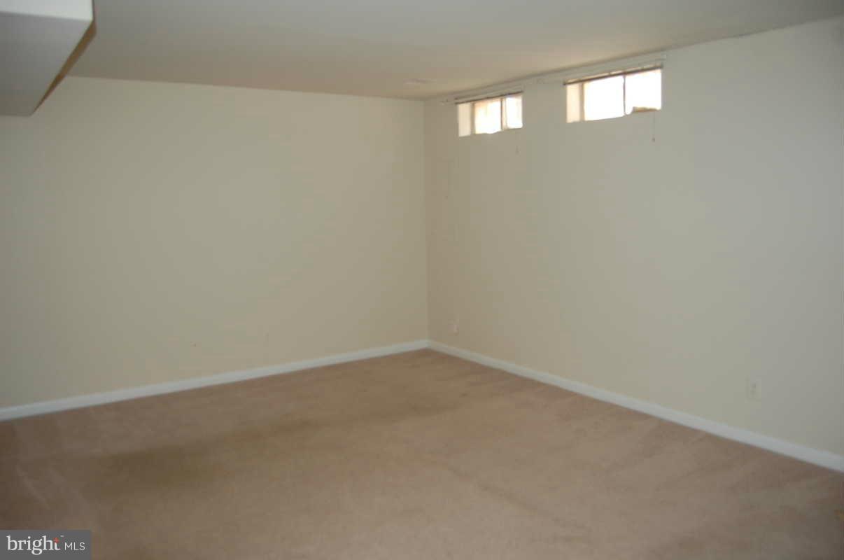 RIVER OAKS - Residential