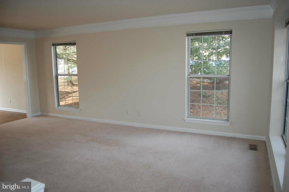 RIVER OAKS - Residential