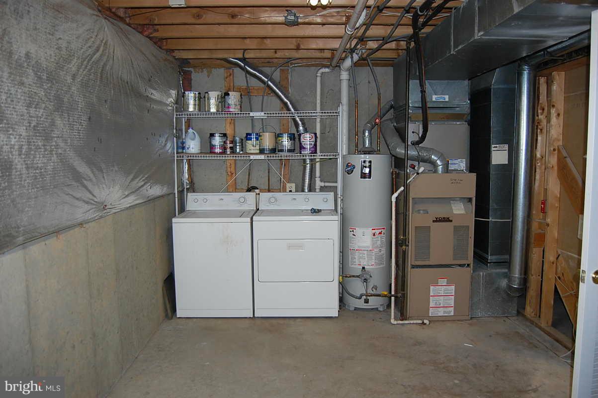 RIVER OAKS - Residential