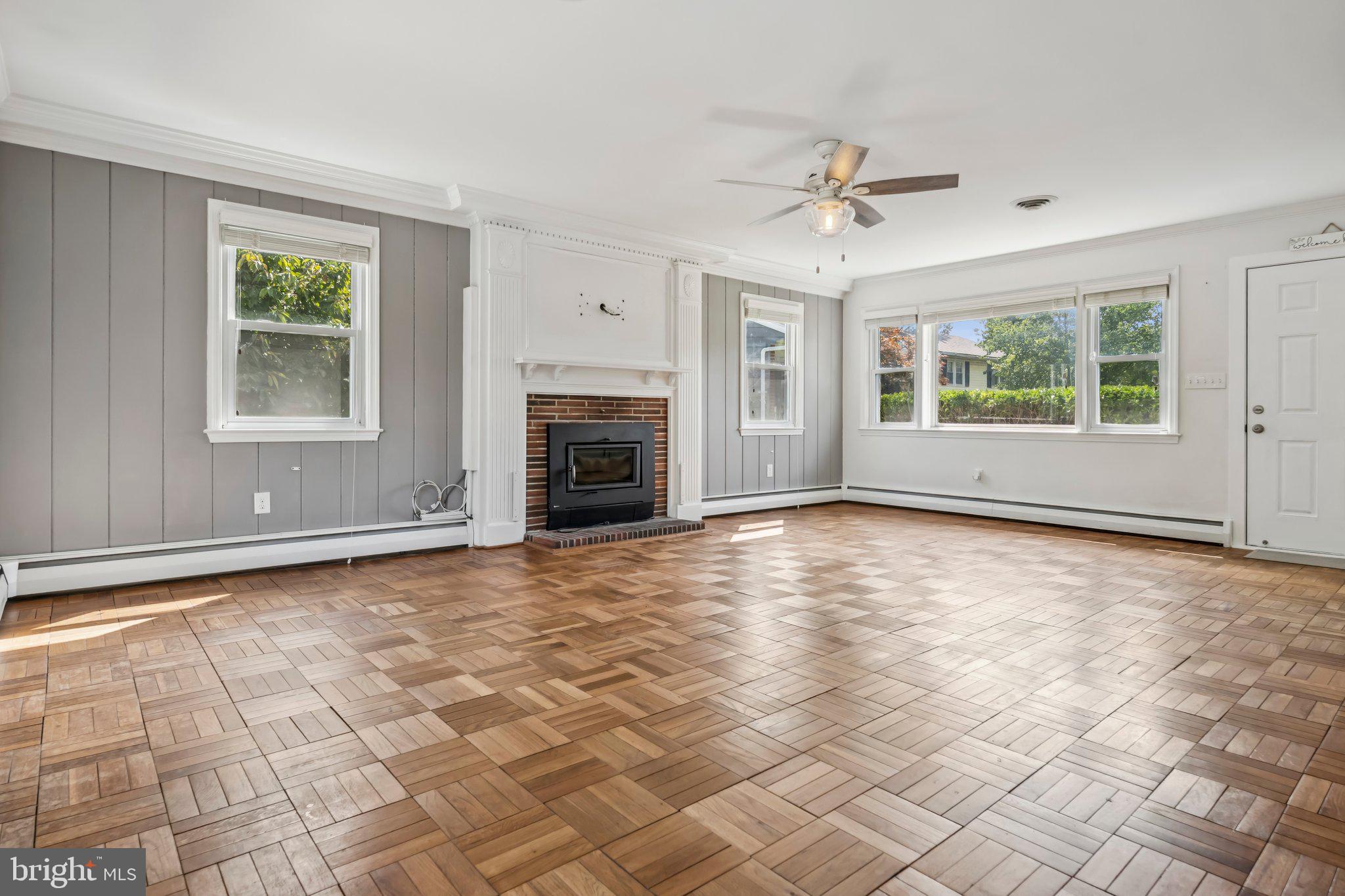 KNOLLWOOD - Residential