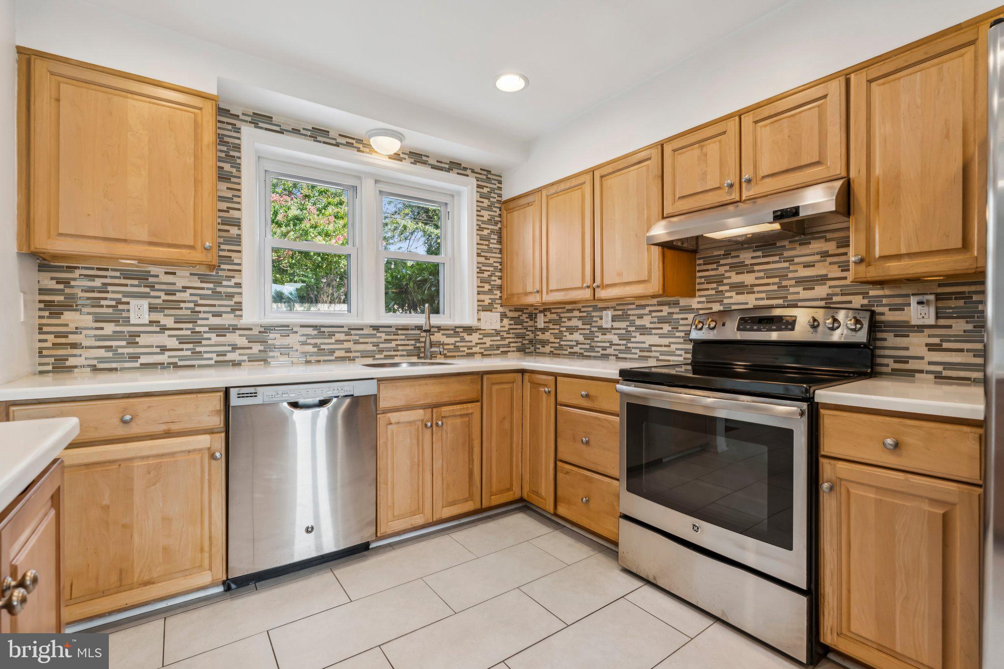 KNOLLWOOD - Residential
