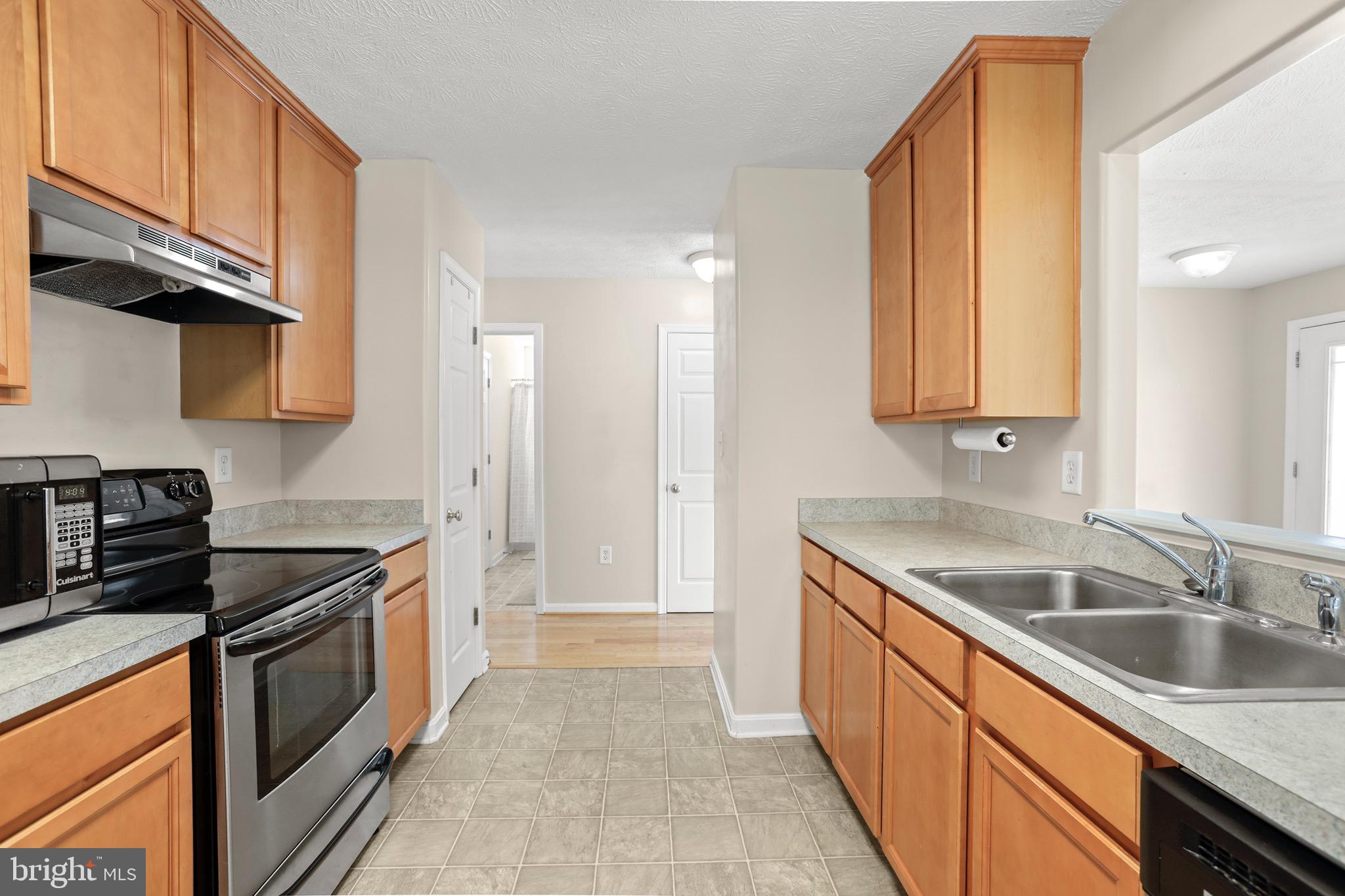 RIVERSIDE MEADOWS - Residential