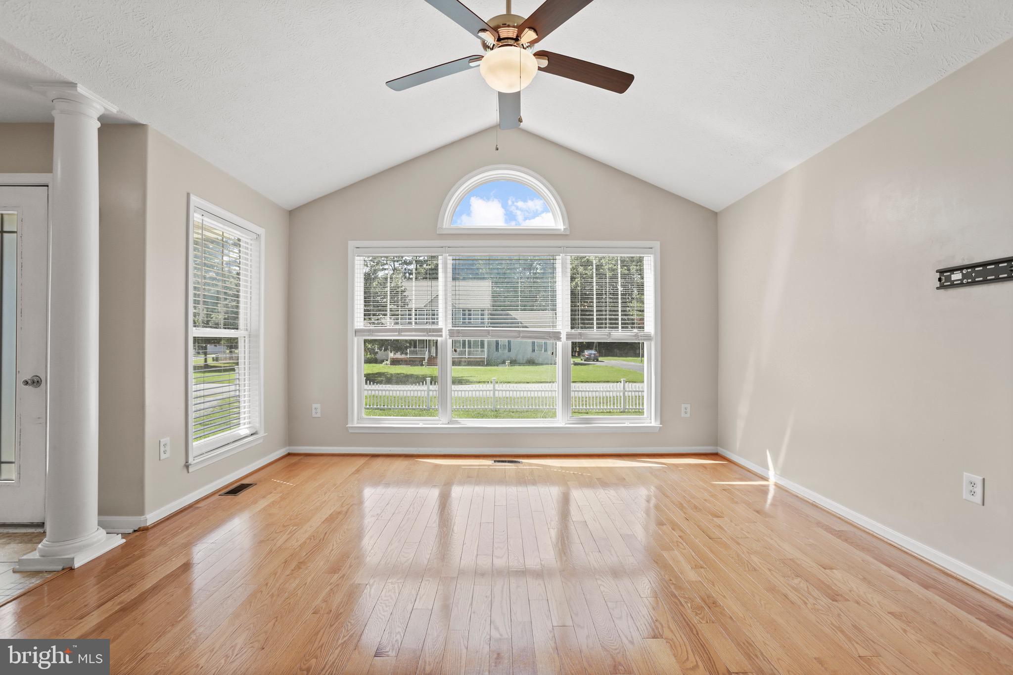 RIVERSIDE MEADOWS - Residential