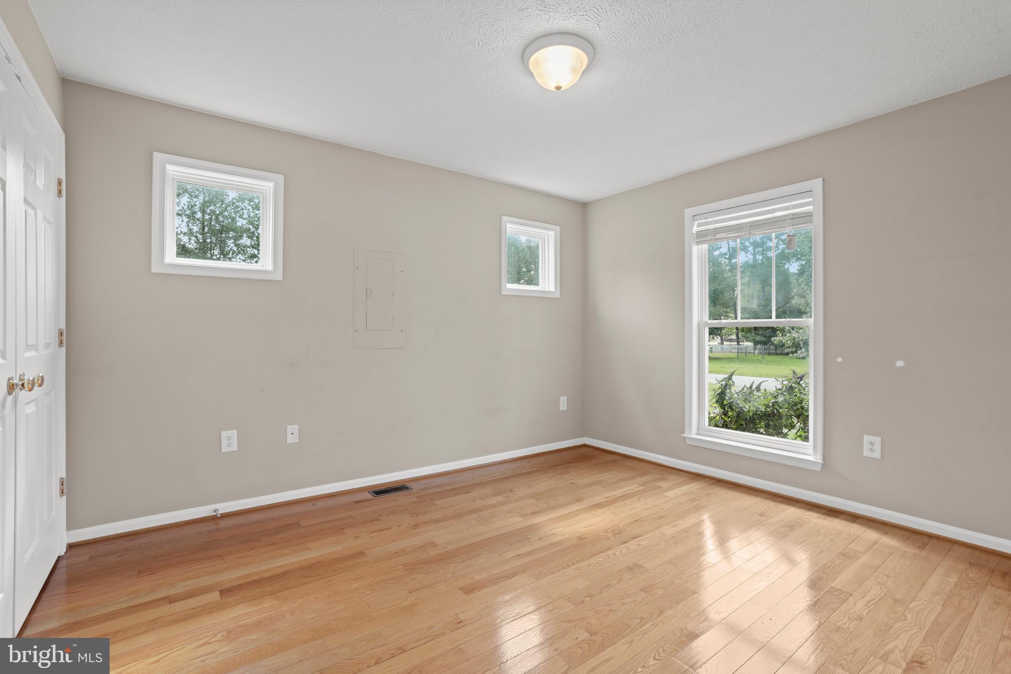 RIVERSIDE MEADOWS - Residential