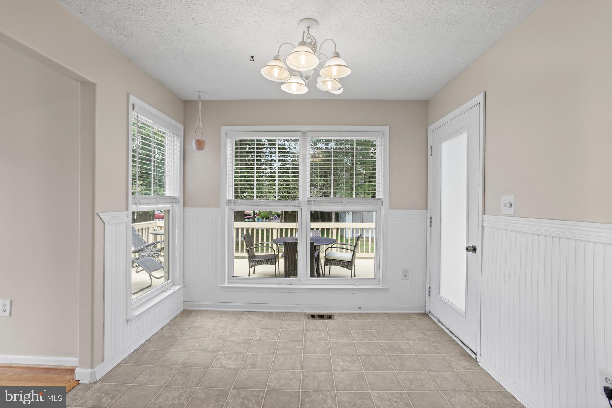 RIVERSIDE MEADOWS - Residential
