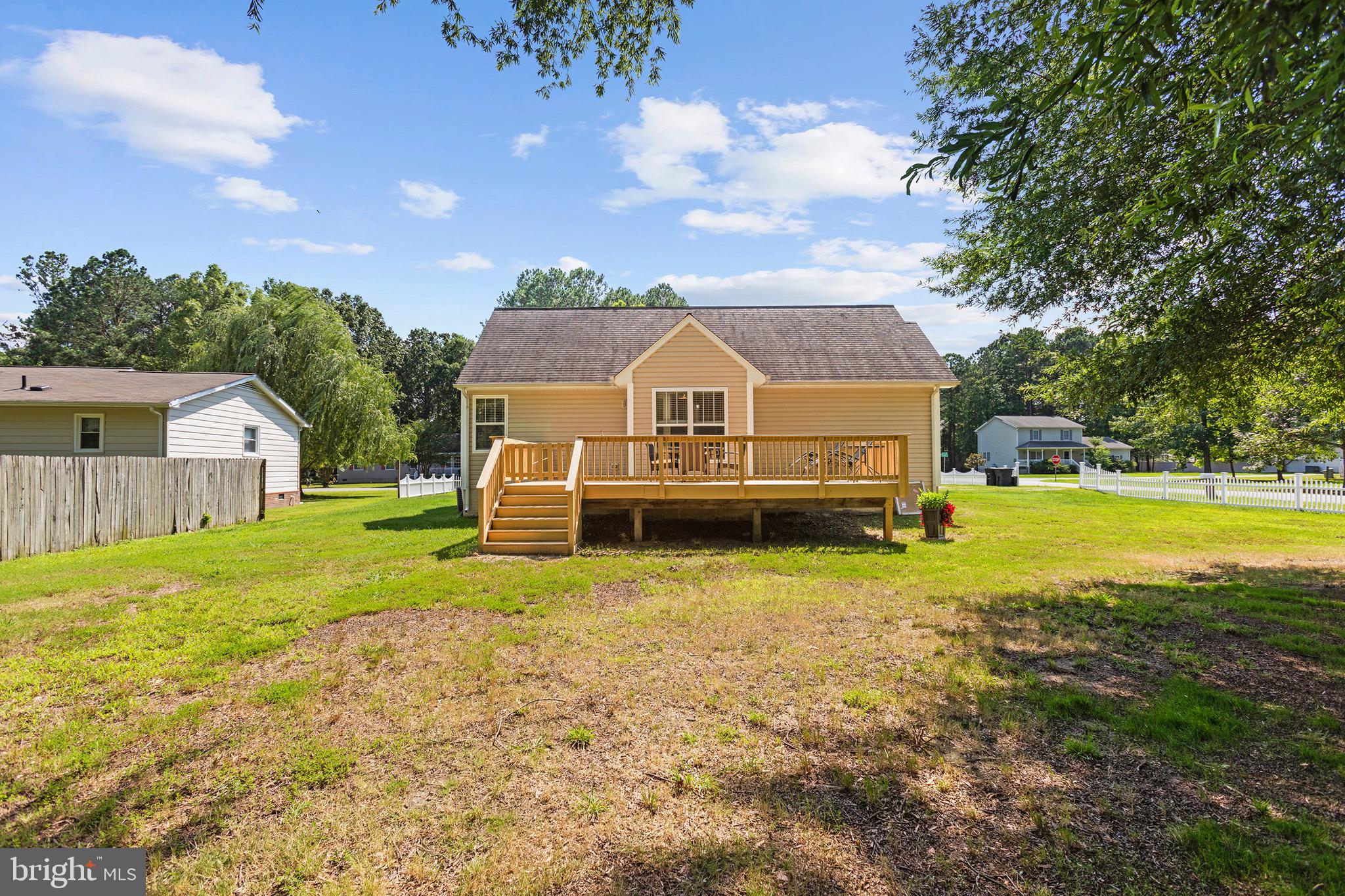RIVERSIDE MEADOWS - Residential