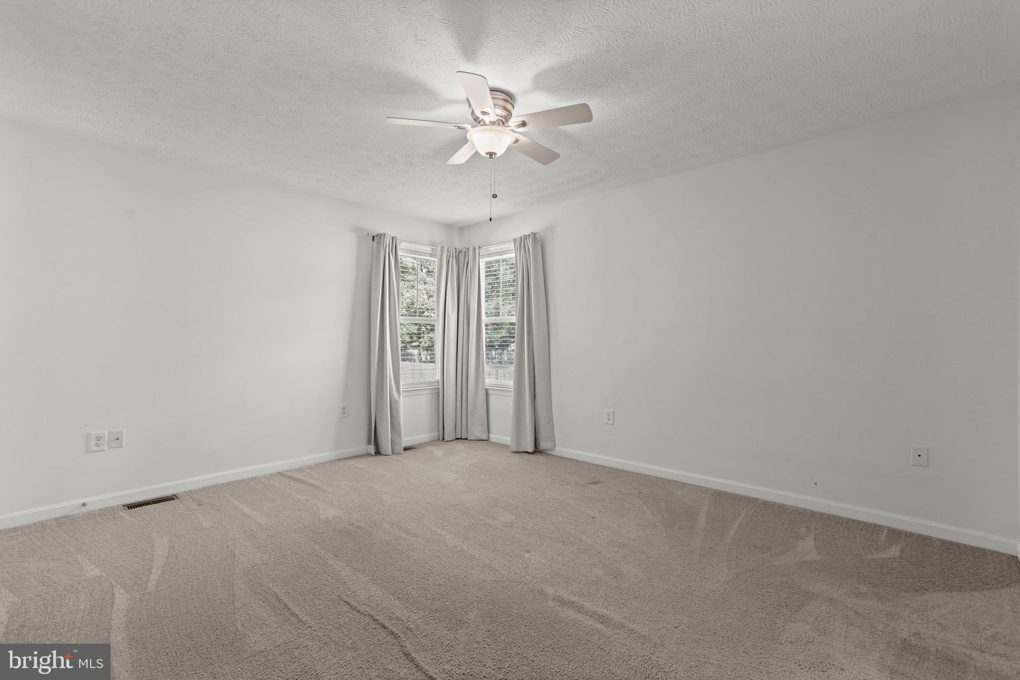 RIVERSIDE MEADOWS - Residential