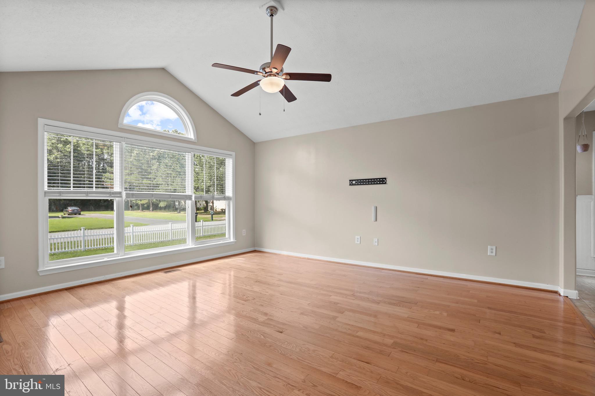 RIVERSIDE MEADOWS - Residential