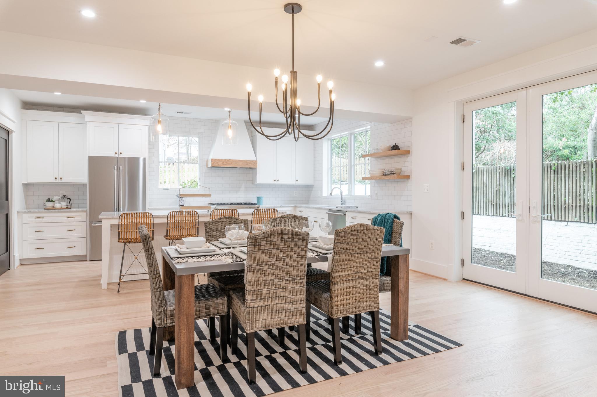 MONTICELLO PARK - Residential