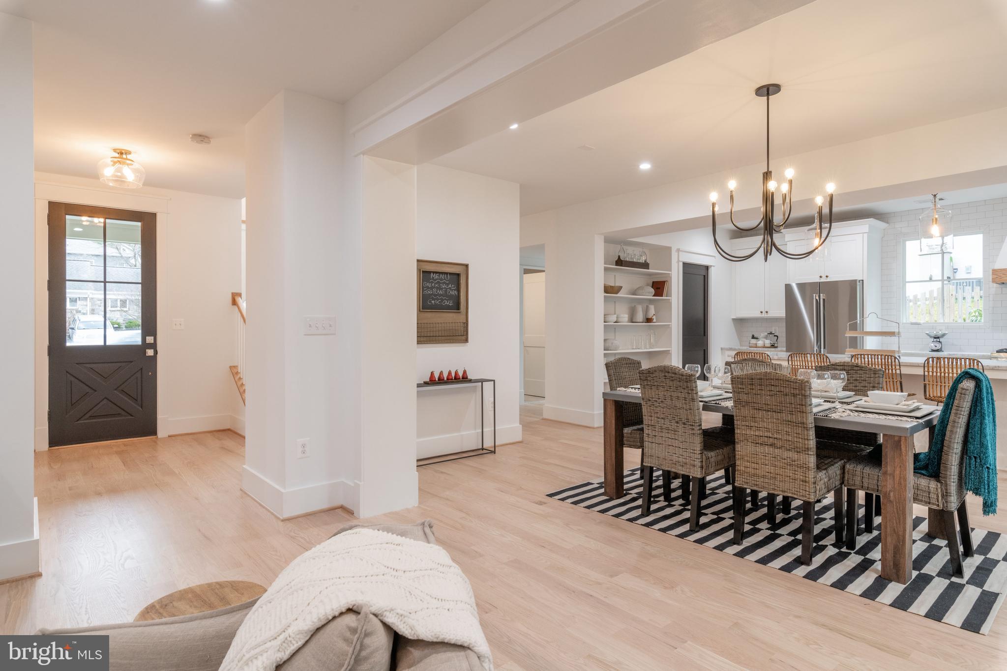 MONTICELLO PARK - Residential