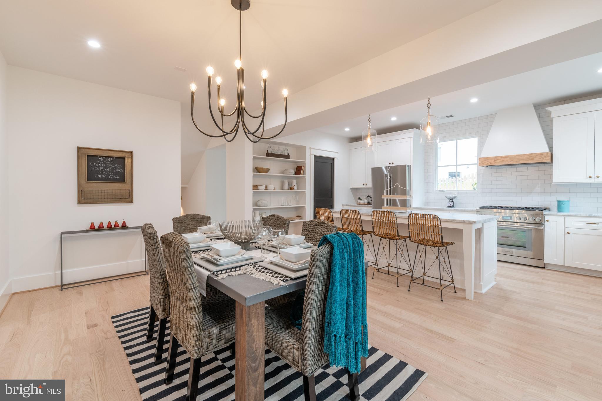 MONTICELLO PARK - Residential