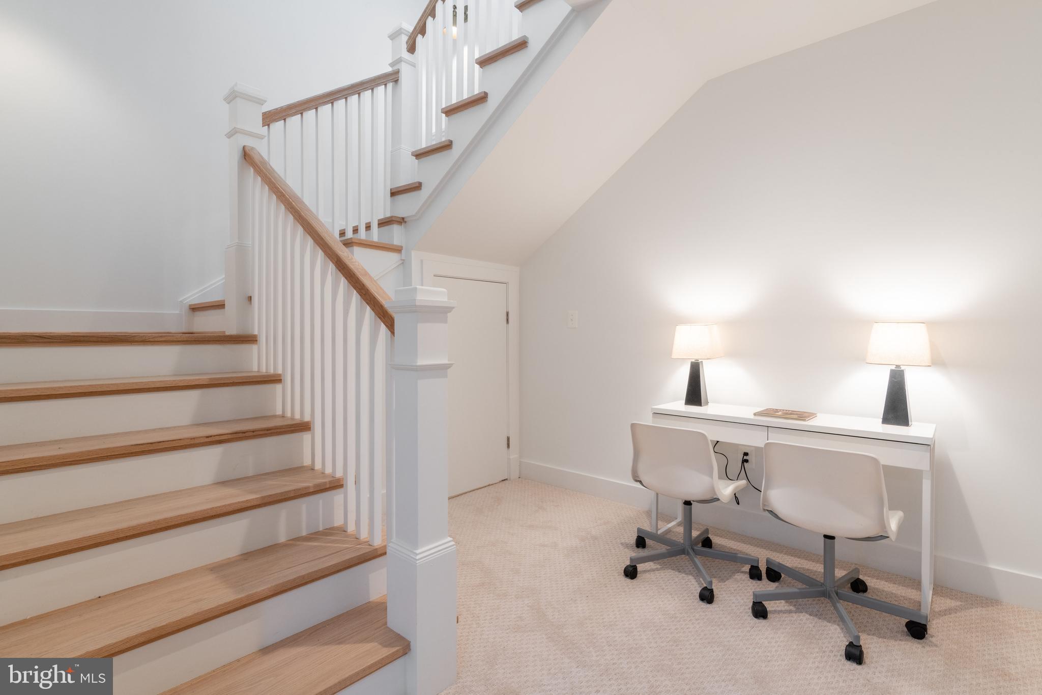 MONTICELLO PARK - Residential