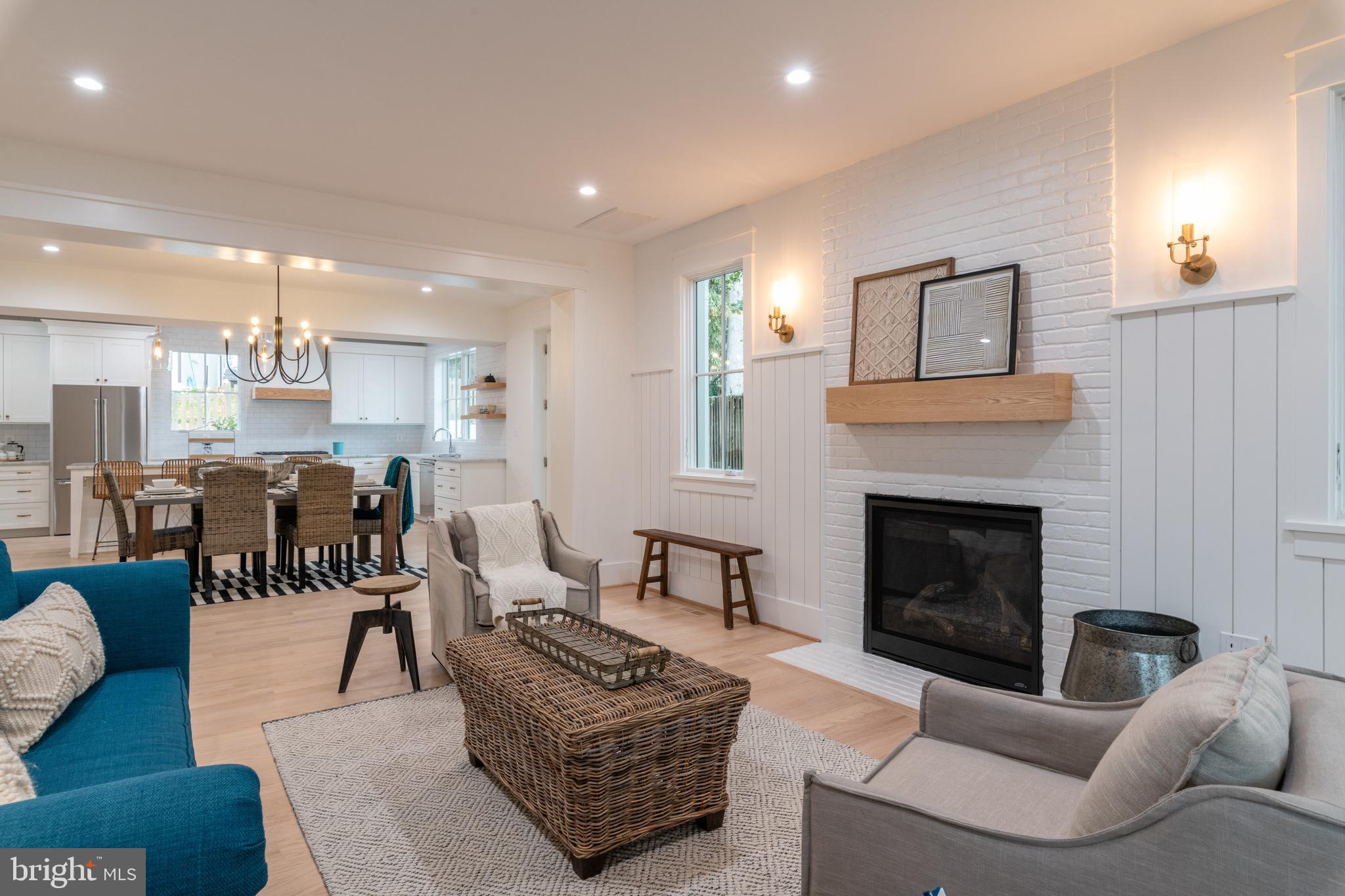 MONTICELLO PARK - Residential