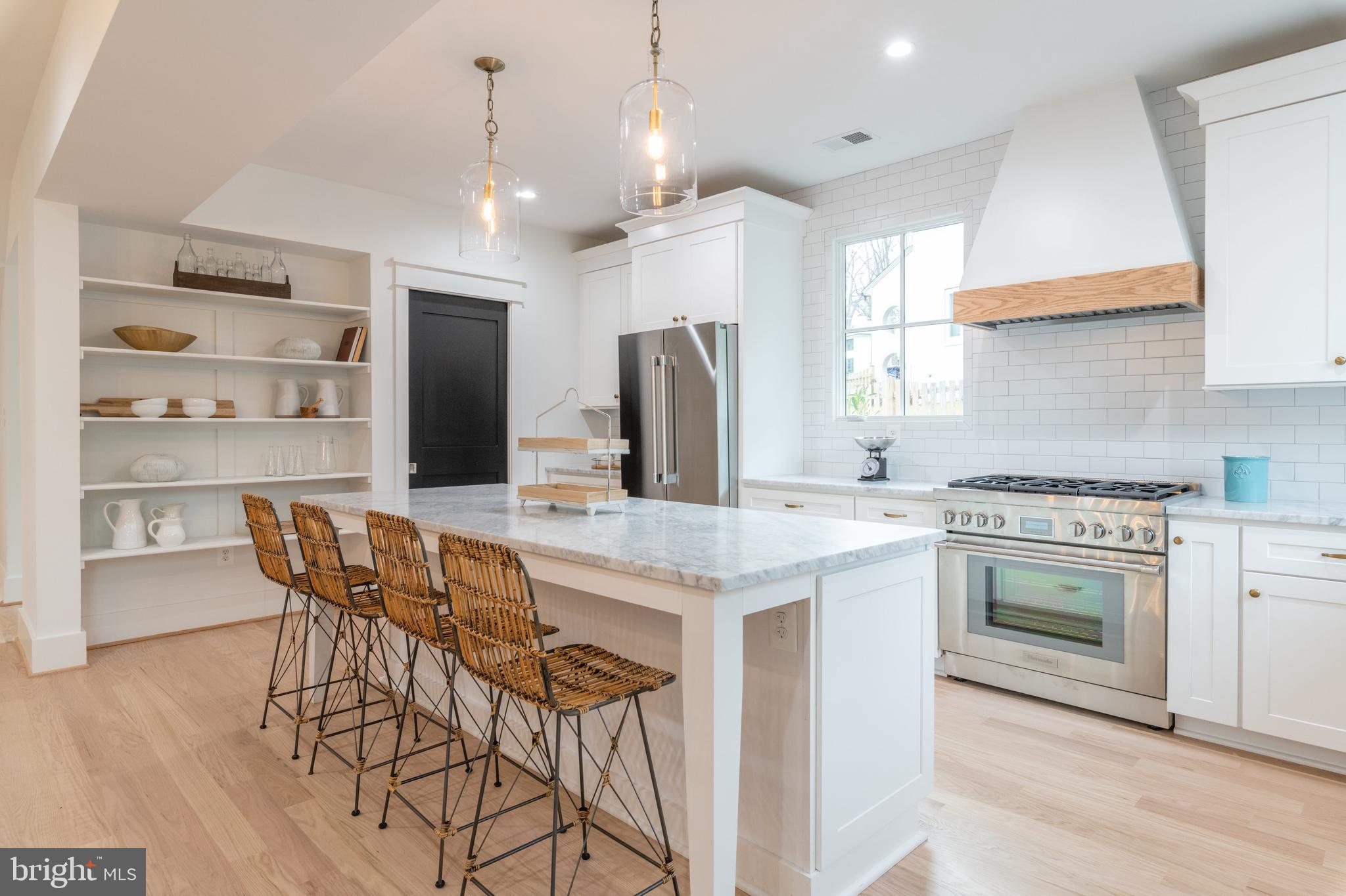 MONTICELLO PARK - Residential