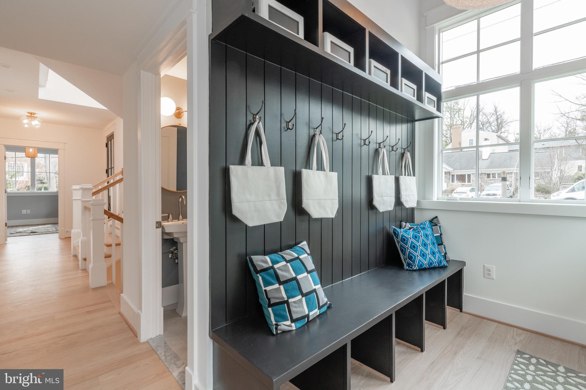 MONTICELLO PARK - Residential