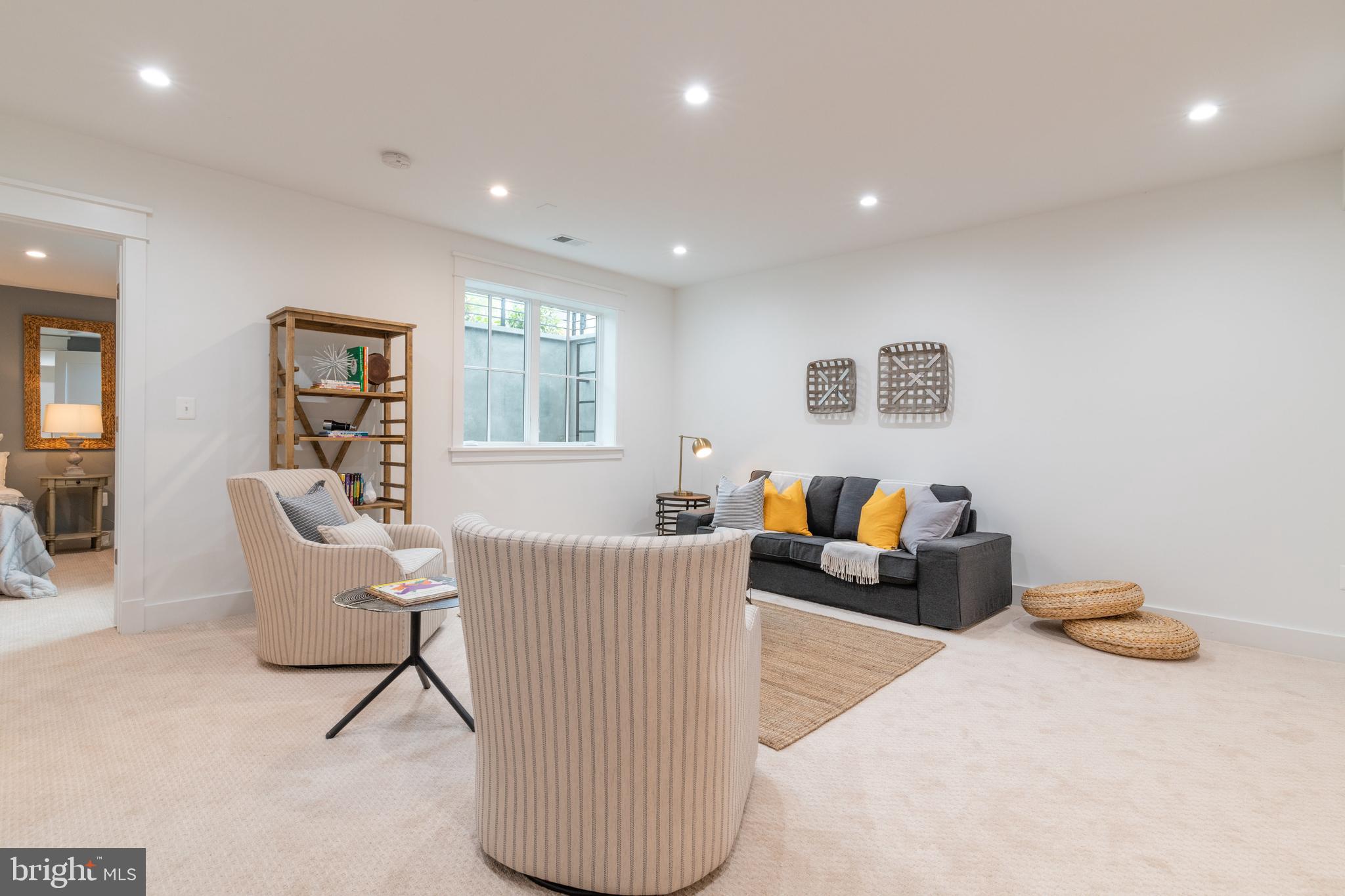 MONTICELLO PARK - Residential